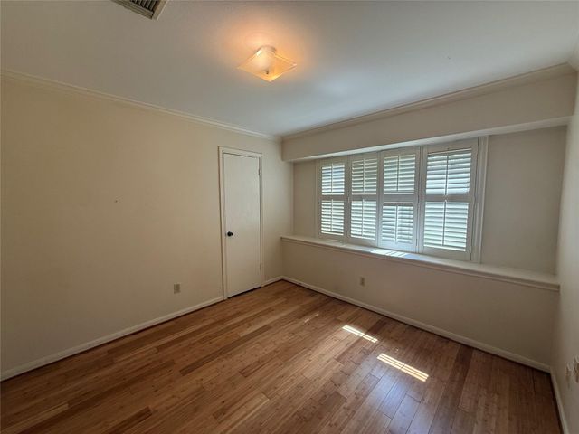 7718 Lacy Hill Drive, Houston, TX 77036