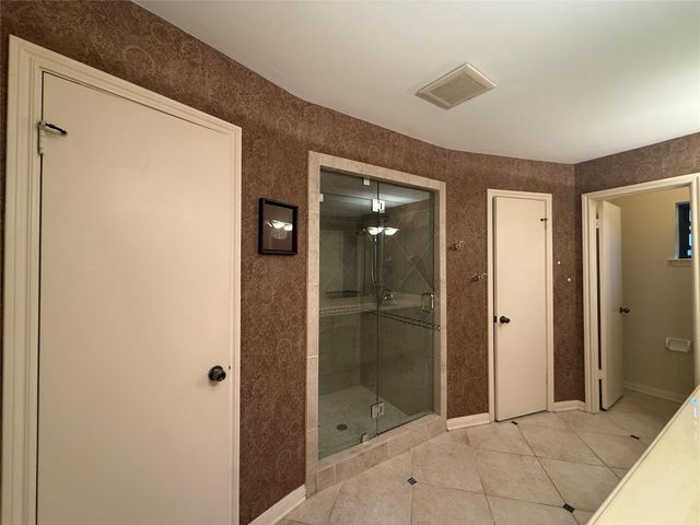 7718 Lacy Hill Drive, Houston, TX 77036