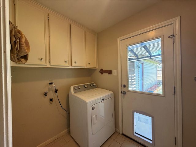7718 Lacy Hill Drive, Houston, TX 77036