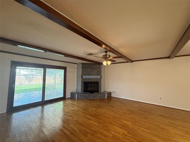 7718 Lacy Hill Drive, Houston, TX 77036