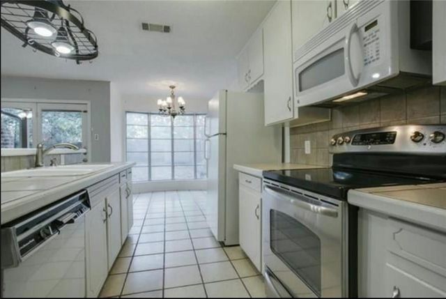 1801 Sagebrush Trail, Euless, TX 76040