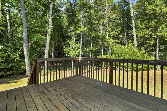 16 Buckingham Terrace, Moultonborough, NH 03254