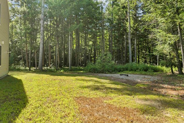 16 Buckingham Terrace, Moultonborough, NH 03254