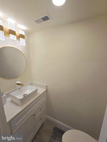 2645 LEHMAN ST, Baltimore, MD 21223