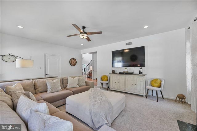 201 PRANCER RD, Egg Harbor Township, NJ 08234