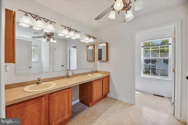 201 PRANCER RD, Egg Harbor Township, NJ 08234