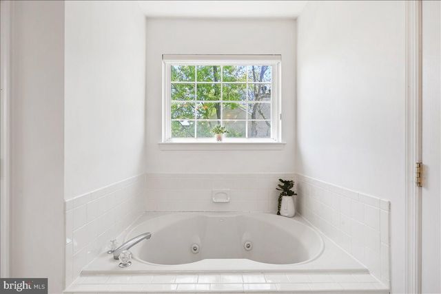 201 PRANCER RD, Egg Harbor Township, NJ 08234