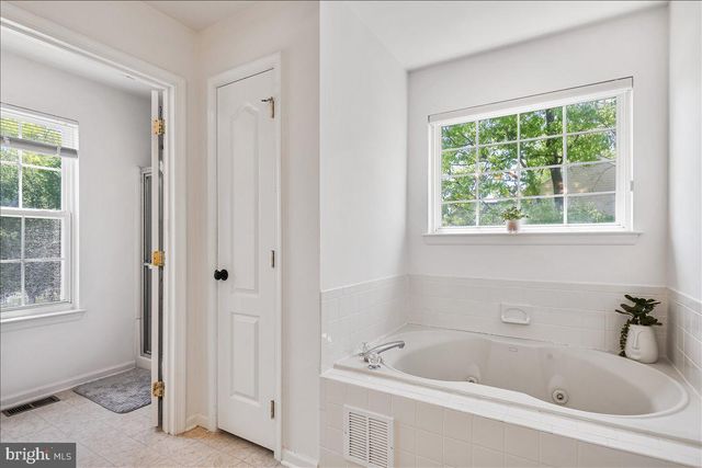 201 PRANCER RD, Egg Harbor Township, NJ 08234