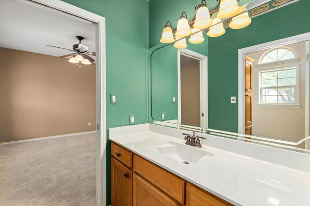803 S Converse ST, Flatonia, TX 78941