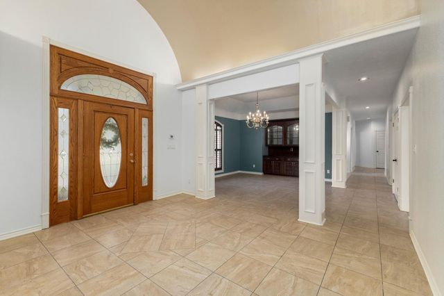 803 S Converse ST, Flatonia, TX 78941