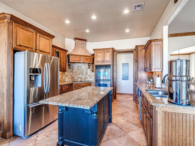 22811 Cedar Ridge Road, Edmond, OK 73025
