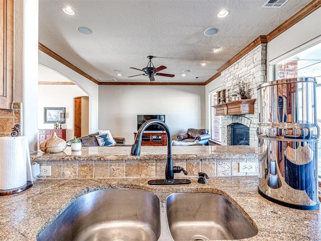 22811 Cedar Ridge Road, Edmond, OK 73025