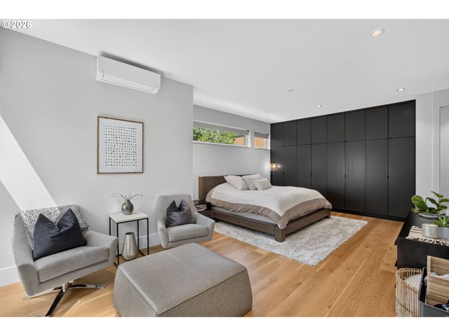 3919 SOUTHSHORE Blvd, Lake Oswego, OR 97035