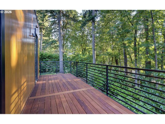 3919 SOUTHSHORE Blvd, Lake Oswego, OR 97035