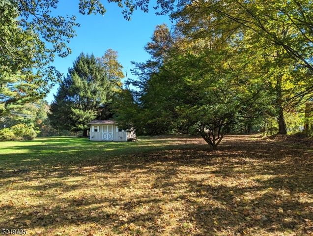 38 North Rd, Chester Boro, NJ 07930