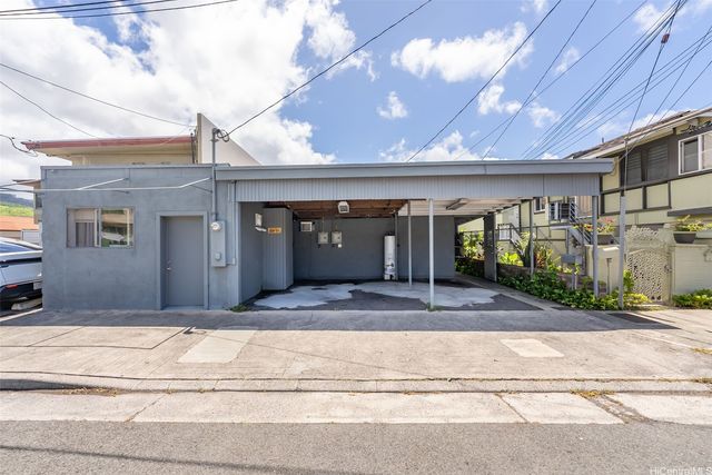 937 Coolidge Street, Honolulu, HI 96826