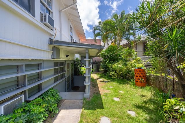937 Coolidge Street, Honolulu, HI 96826