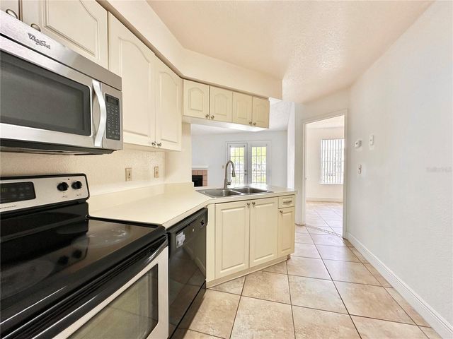 2550 N ALAFAYA TRAIL 12206, Orlando, FL 32826