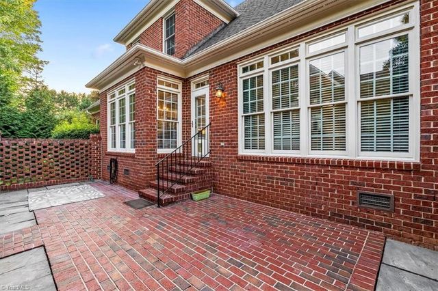 1901 Rosevilla Lane, Greensboro, NC 27455