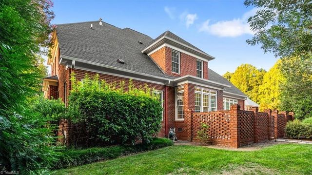 1901 Rosevilla Lane, Greensboro, NC 27455