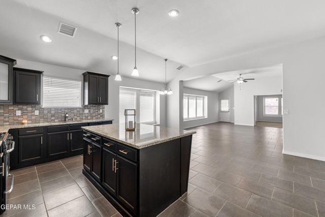 11381 BULLSEYE Street, El Paso, TX 79934