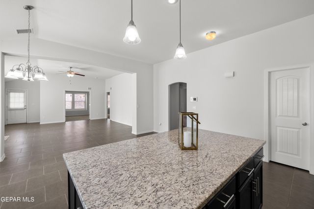 11381 BULLSEYE Street, El Paso, TX 79934