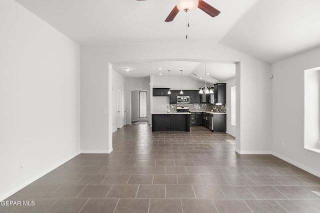 11381 BULLSEYE Street, El Paso, TX 79934