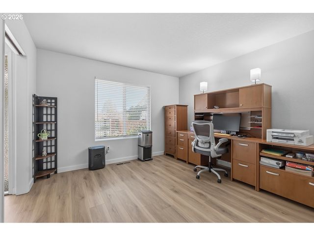 10425 Sw GREENLEAF Ter, Tigard, OR 97224