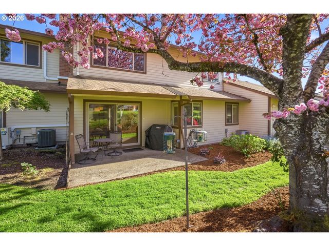 10425 Sw GREENLEAF Ter, Tigard, OR 97224