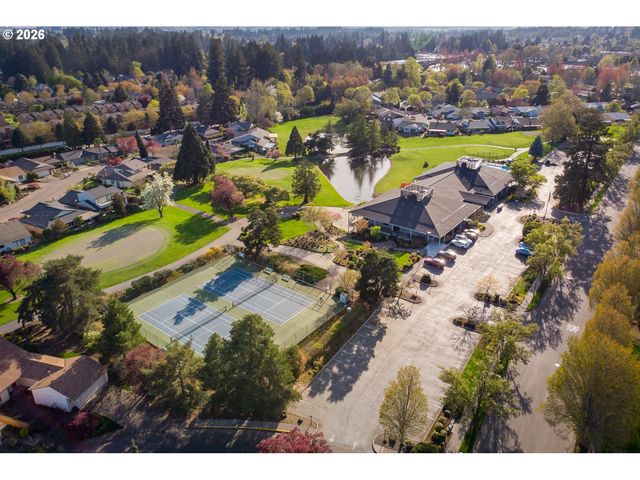 10425 Sw GREENLEAF Ter, Tigard, OR 97224