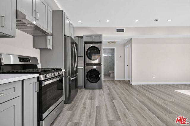 1809 N Avon Street 101, Burbank, CA 91505