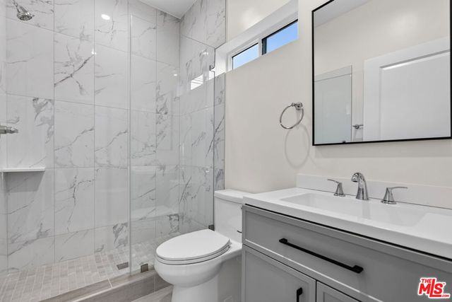 1809 N Avon Street 101, Burbank, CA 91505