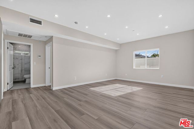 1809 N Avon Street 101, Burbank, CA 91505