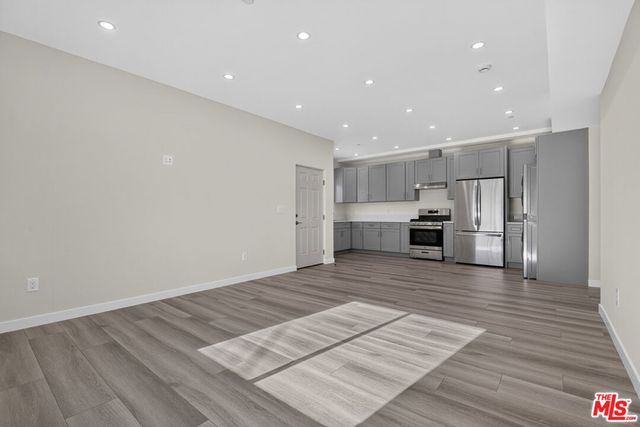 1809 N Avon Street 101, Burbank, CA 91505