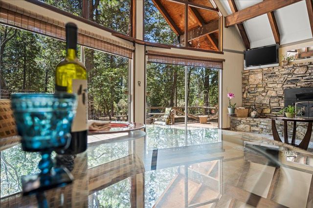 5695 Juarez Rd, Pollock Pines, CA 95726
