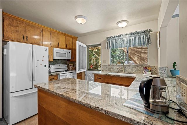 5695 Juarez Rd, Pollock Pines, CA 95726
