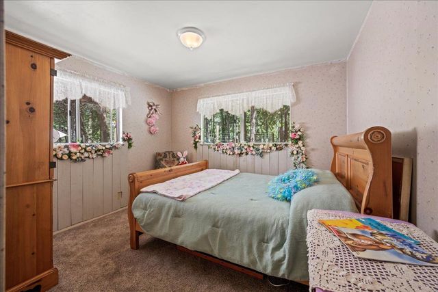 5695 Juarez Rd, Pollock Pines, CA 95726