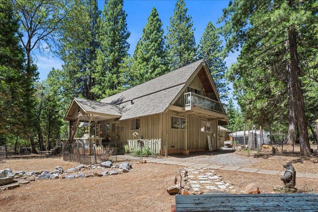5695 Juarez Rd, Pollock Pines, CA 95726