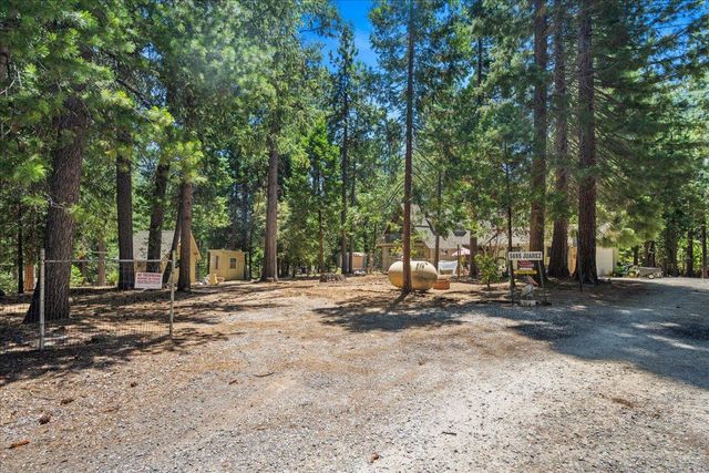 5695 Juarez Rd, Pollock Pines, CA 95726