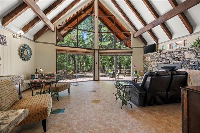 5695 Juarez Rd, Pollock Pines, CA 95726