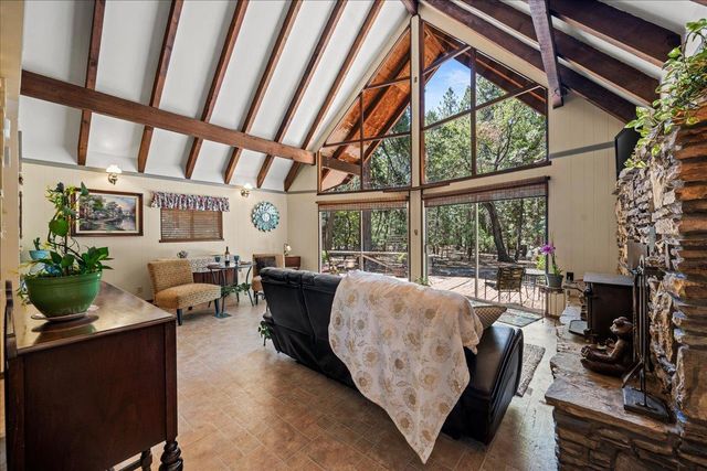 5695 Juarez Rd, Pollock Pines, CA 95726