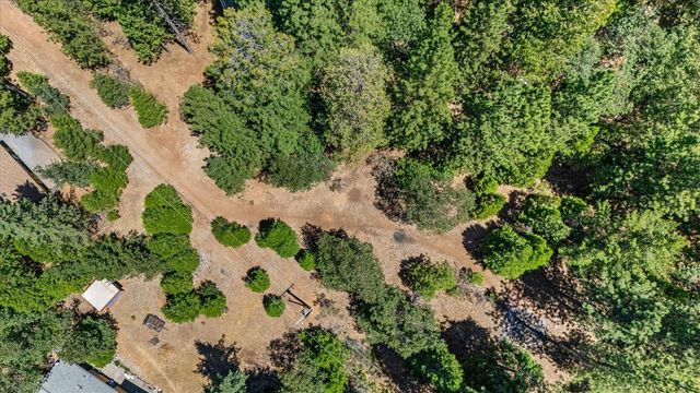 5695 Juarez Rd, Pollock Pines, CA 95726