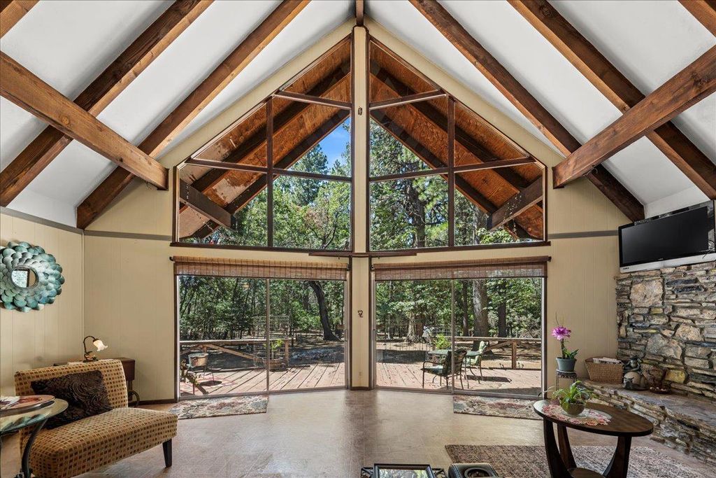 5695 Juarez Rd, Pollock Pines, CA 95726