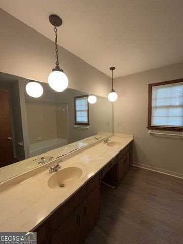3665 Scotts Mill Run, Peachtree Corners, GA 30096