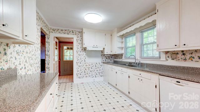 2403 W C Street, Kannapolis, NC 28081