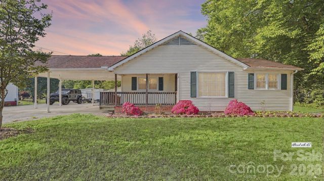 2403 W C Street, Kannapolis, NC 28081