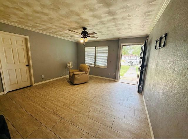 2912 Avenue J P Davis Avenue, Bay City, TX 77414