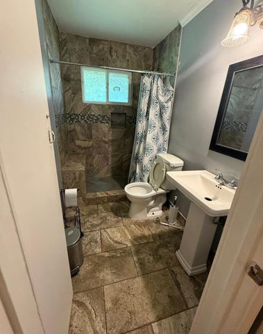 2912 Avenue J P Davis Avenue, Bay City, TX 77414