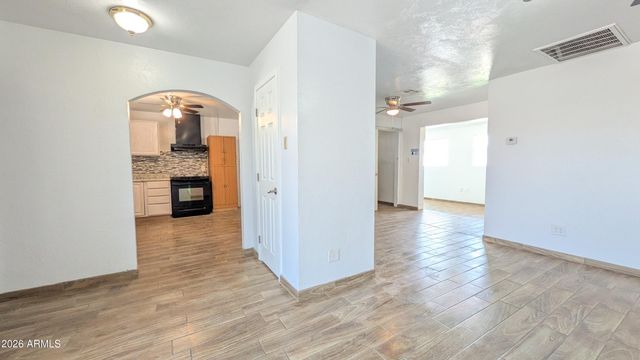 4821 N 32ND Avenue, Phoenix, AZ 85017