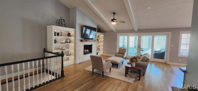 1497 S Lake Sherwood Drive, Marthasville, MO 63357